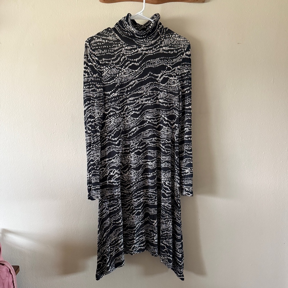 Anthropologie Maeve Turtleneck Swing Dress Black Off White size S Petite